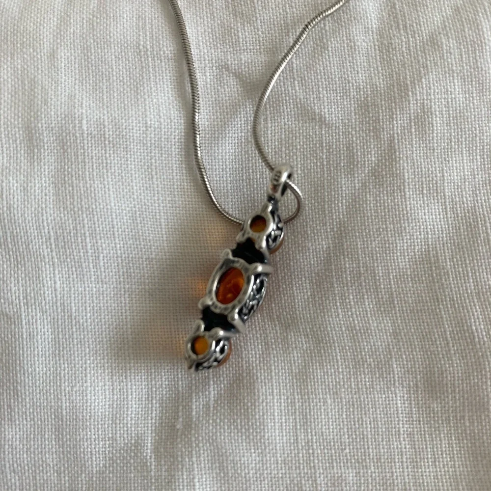 Vintage 1970s Amber Sterling Silver Pendant Necklace